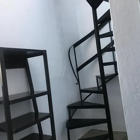 Apartman Modern & Comfortable House In The Center Ermúpoli